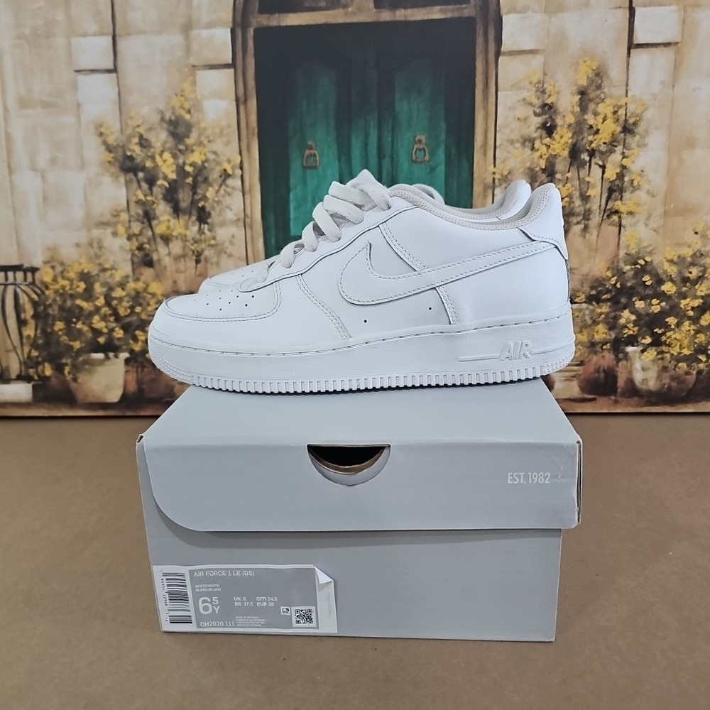 Nike Air Force 1 '07 Low Top Shoe- Triple White- US Size 6 5 Y- DH2920-111